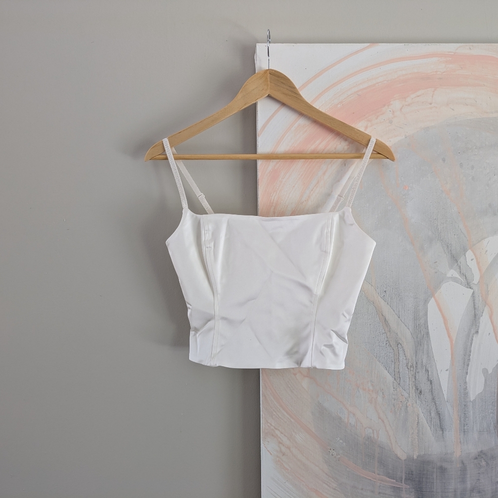 NWT Aritzia Wilfred color Light Birch Lovefest Satin Zip Cropped Corset Tank
